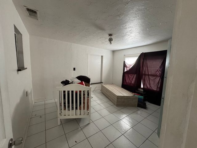 2634 Emmett Street, Dallas, TX 75211