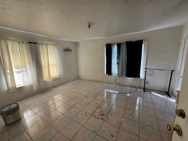 2634 Emmett Street, Dallas, TX 75211