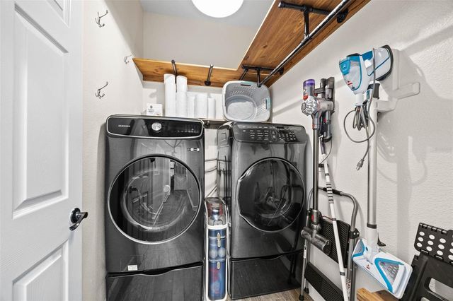 19817 GLAZING GLOBE LANE, Lutz, FL 33558