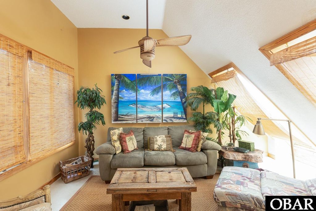 Image 3 of property listing at 2184 Pike Road Lot 17, Corolla, NC 27927