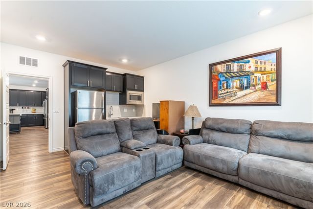3808 Snow Fawn Avenue, North Las Vegas, NV 89084