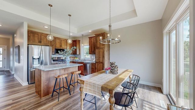 509 Golfview Avenue, Zumbrota, MN 55992