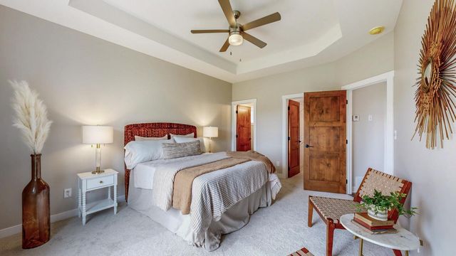 509 Golfview Avenue, Zumbrota, MN 55992