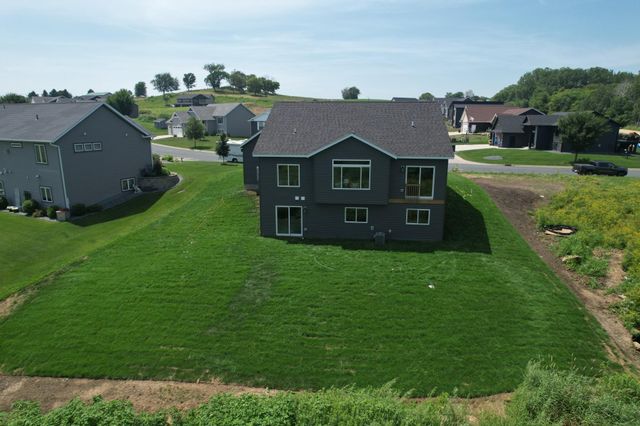 509 Golfview Avenue, Zumbrota, MN 55992