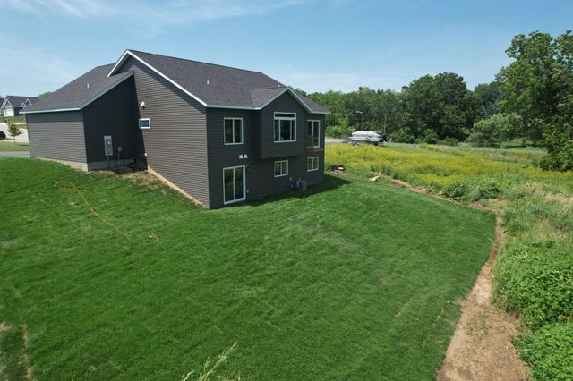 509 Golfview Avenue, Zumbrota, MN 55992