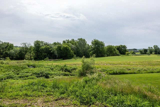 509 Golfview Avenue, Zumbrota, MN 55992