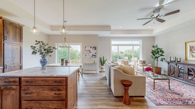 509 Golfview Avenue, Zumbrota, MN 55992