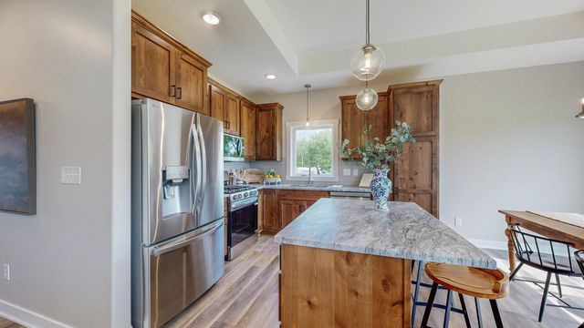 509 Golfview Avenue, Zumbrota, MN 55992