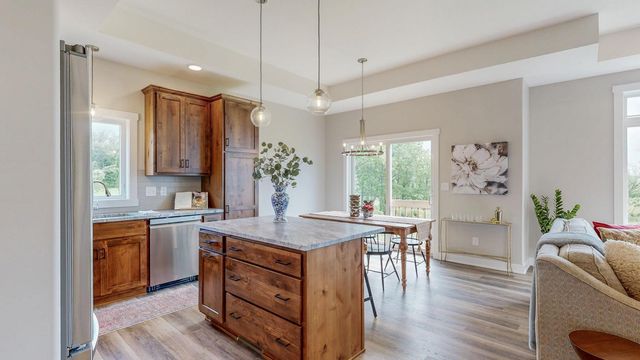 509 Golfview Avenue, Zumbrota, MN 55992