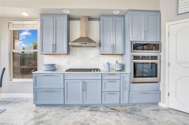 934 SYMPHONY ISLES BOULEVARD, Apollo Beach, FL 33572