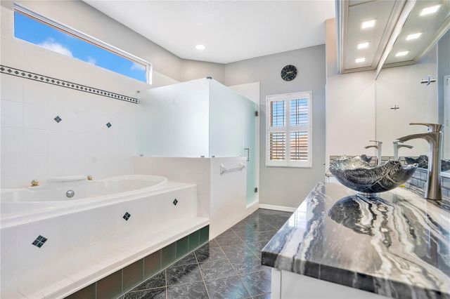 934 SYMPHONY ISLES BOULEVARD, Apollo Beach, FL 33572