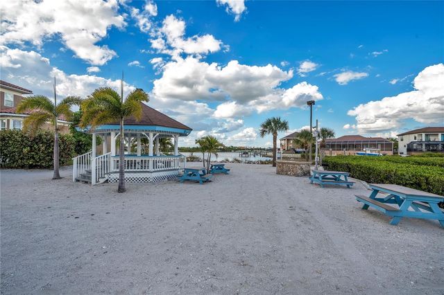 934 SYMPHONY ISLES BOULEVARD, Apollo Beach, FL 33572