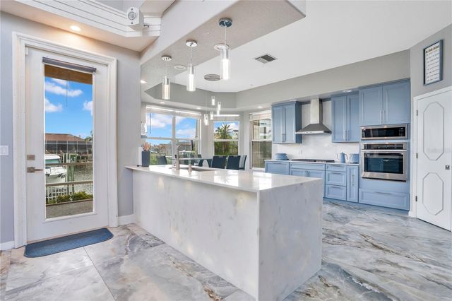 934 SYMPHONY ISLES BOULEVARD, Apollo Beach, FL 33572