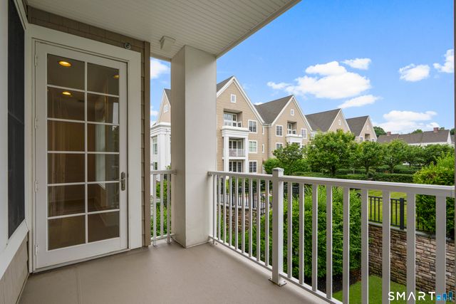 77 Havemeyer Lane 310, Stamford, CT 06902