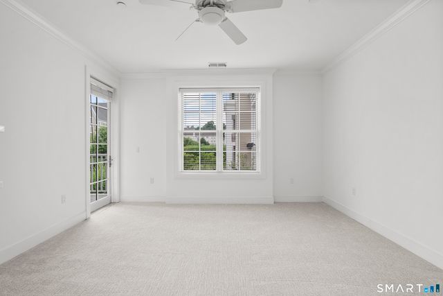 77 Havemeyer Lane 310, Stamford, CT 06902