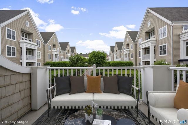 77 Havemeyer Lane 310, Stamford, CT 06902