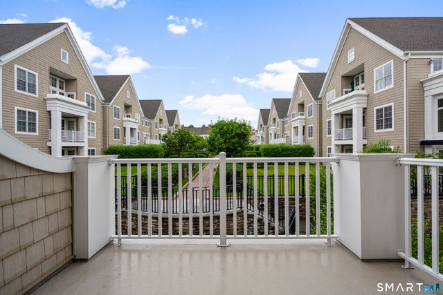 77 Havemeyer Lane 310, Stamford, CT 06902