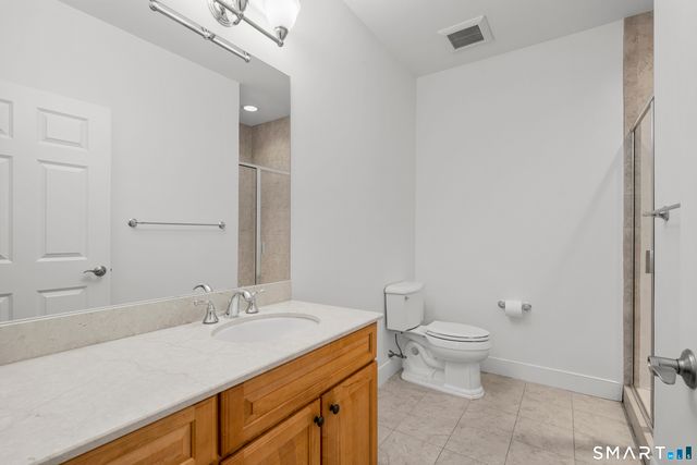 77 Havemeyer Lane 310, Stamford, CT 06902