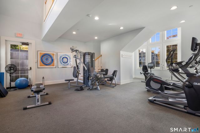 77 Havemeyer Lane 310, Stamford, CT 06902
