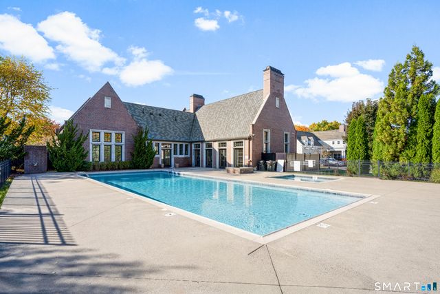 77 Havemeyer Lane 310, Stamford, CT 06902