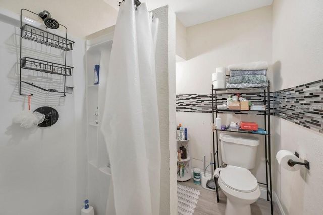 1304 E OSBORNE, Tampa, FL 33603