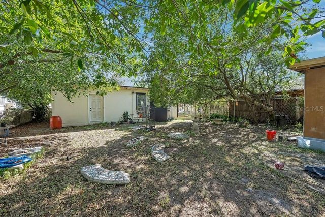 1304 E OSBORNE, Tampa, FL 33603