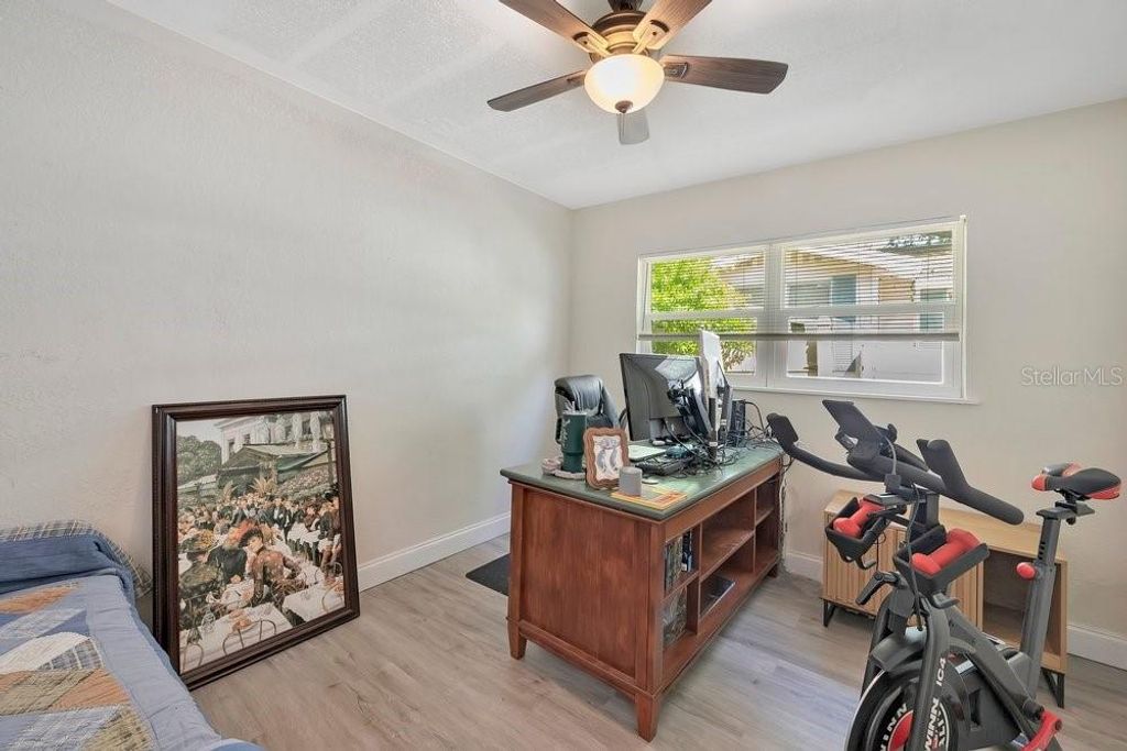 Image 16 of property listing at 1304 E OSBORNE, Tampa, FL 33603