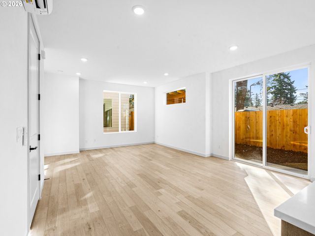 7456 Se Tolman St, Portland, OR 97206