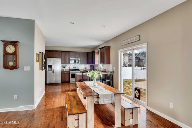 6 Jennifer Drive, Halfmoon, NY 12118