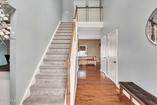 6 Jennifer Drive, Halfmoon, NY 12118