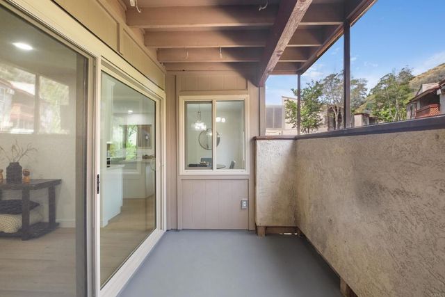 5523 Adobe Falls Road 3, San Diego, CA 92120