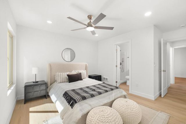 5523 Adobe Falls Road 3, San Diego, CA 92120