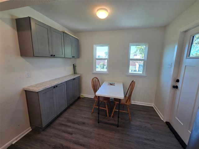 914 Avenue K, Galveston, TX 77550