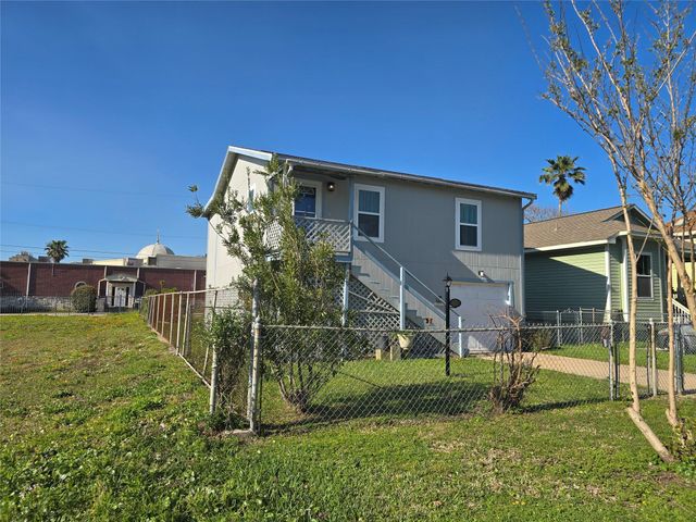914 Avenue K, Galveston, TX 77550