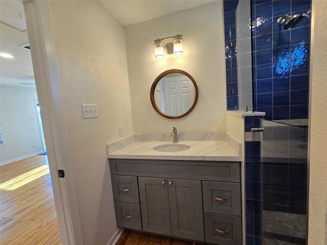 914 Avenue K, Galveston, TX 77550