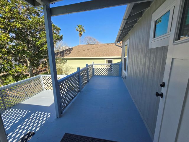 914 Avenue K, Galveston, TX 77550