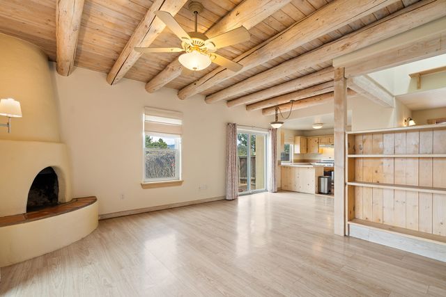 3218 Nizhoni Drive, Santa Fe, NM 87507