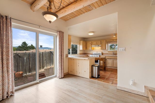 3218 Nizhoni Drive, Santa Fe, NM 87507