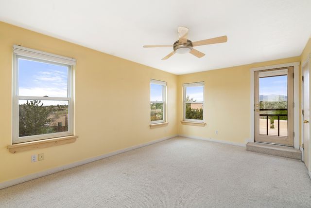 3218 Nizhoni Drive, Santa Fe, NM 87507