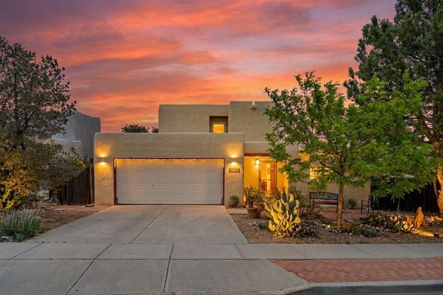 3218 Nizhoni Drive, Santa Fe, NM 87507