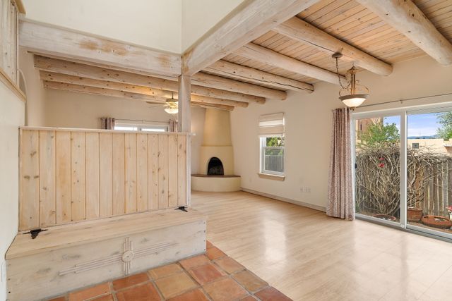 3218 Nizhoni Drive, Santa Fe, NM 87507