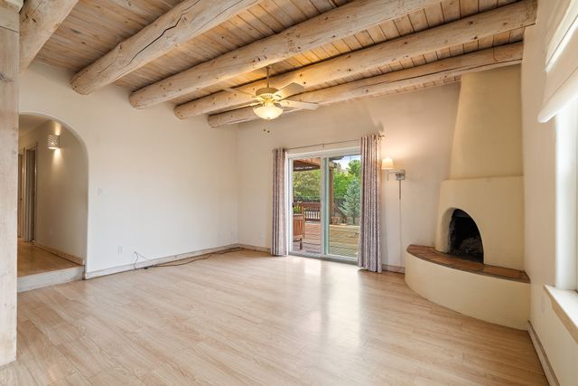 3218 Nizhoni Drive, Santa Fe, NM 87507