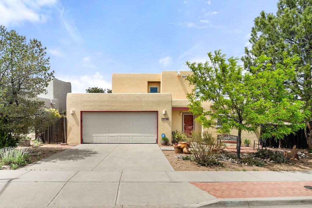 3218 Nizhoni Drive, Santa Fe, NM 87507
