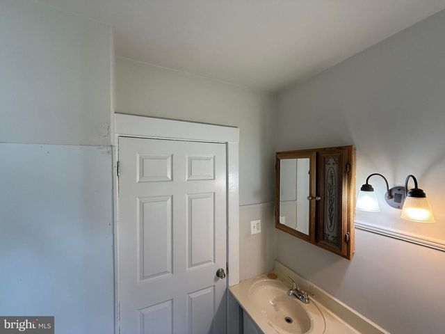 163 BEND FARM RD, Fredericksburg, VA 22408