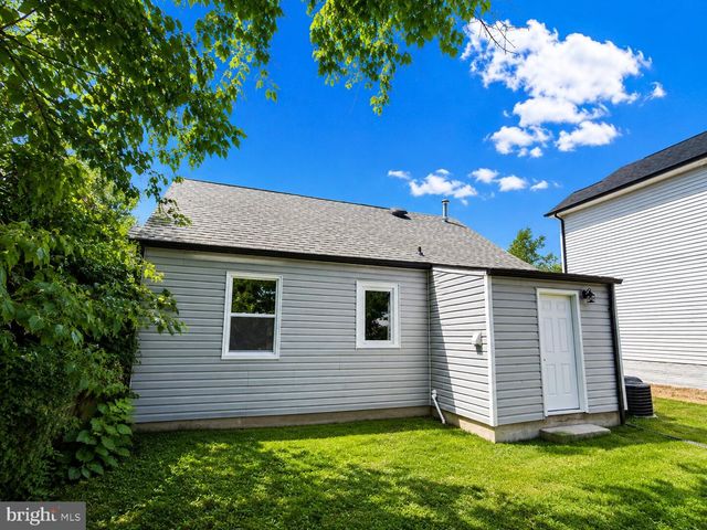 163 BEND FARM RD, Fredericksburg, VA 22408