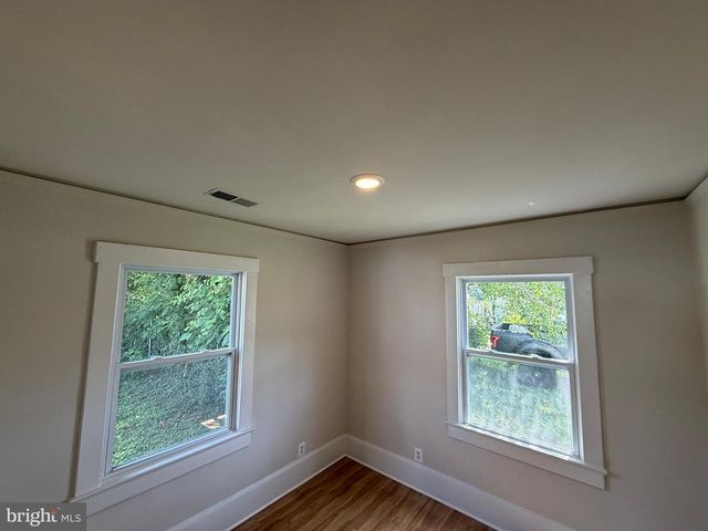163 BEND FARM RD, Fredericksburg, VA 22408