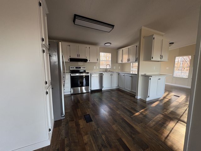 298 Leonard Jackson Rd, Waynesboro, TN 38485