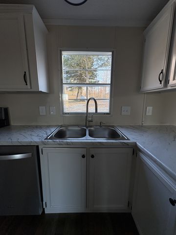 298 Leonard Jackson Rd, Waynesboro, TN 38485