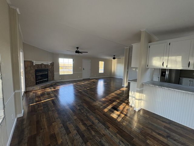 298 Leonard Jackson Rd, Waynesboro, TN 38485