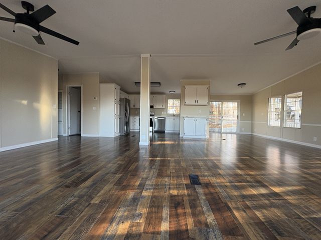 298 Leonard Jackson Rd, Waynesboro, TN 38485